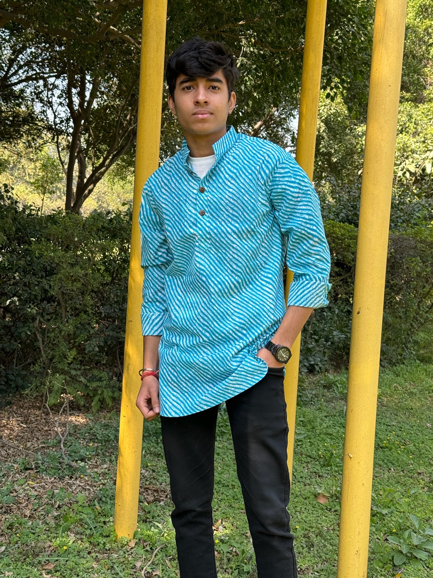 Men’s kurta (Lehriya Blue)