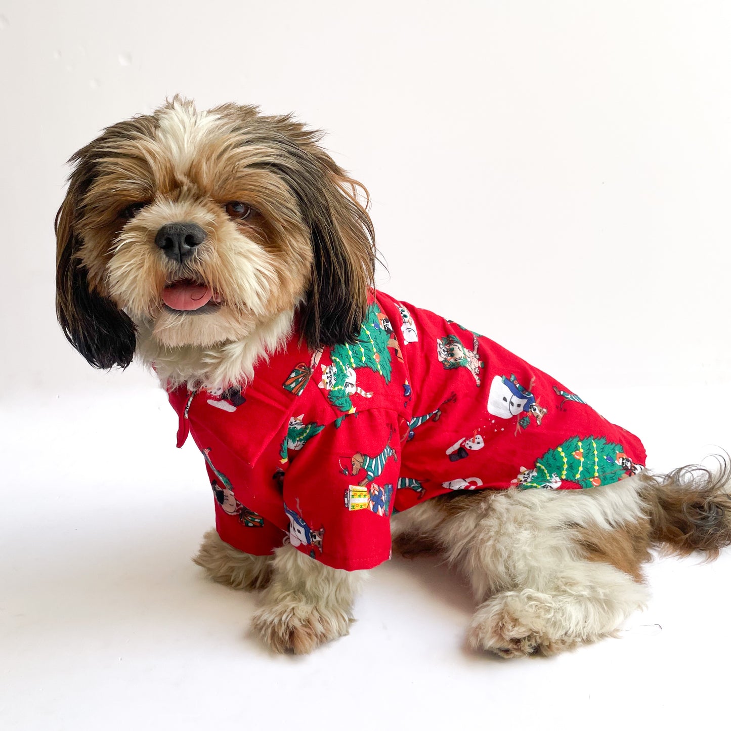 Pawgy Pets Warm winter Shirt: Red tree for Dogs & Cats