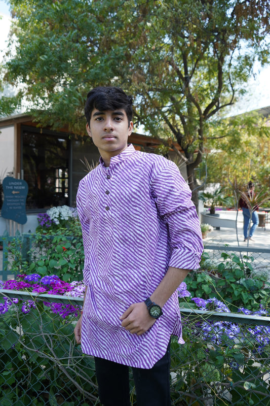 Men’s kurta (Lehriya Purple)