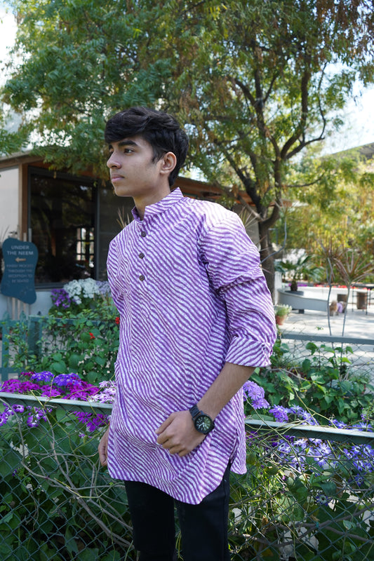 Men’s kurta (Lehriya Purple)