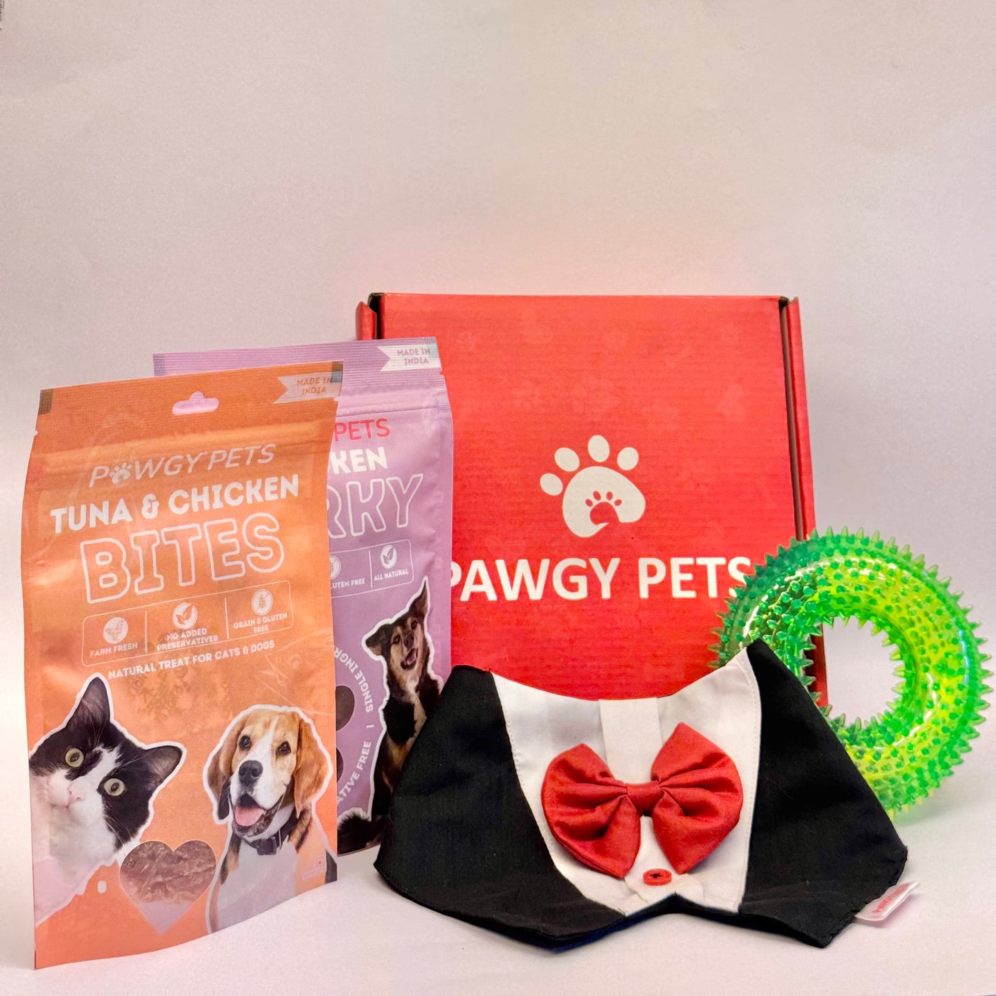 Pawgy Pets Gift box for Dogs & Cats